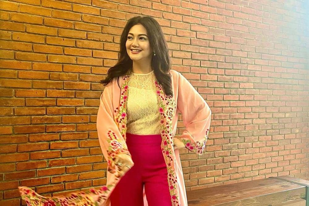 instagram.com/bellasaphiraofficial