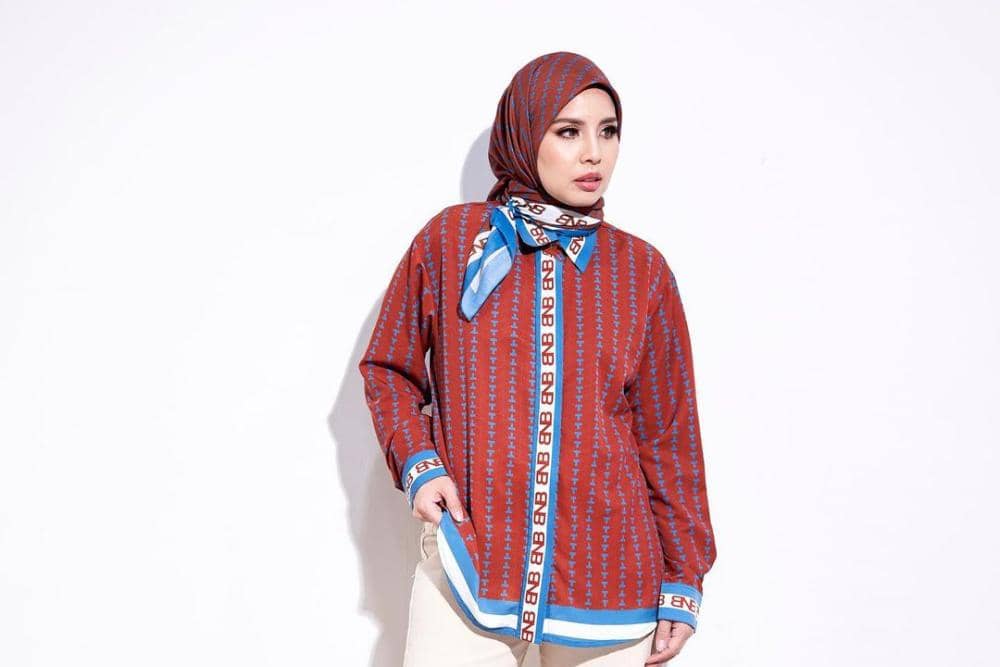 instagram.com/tya_ariestya