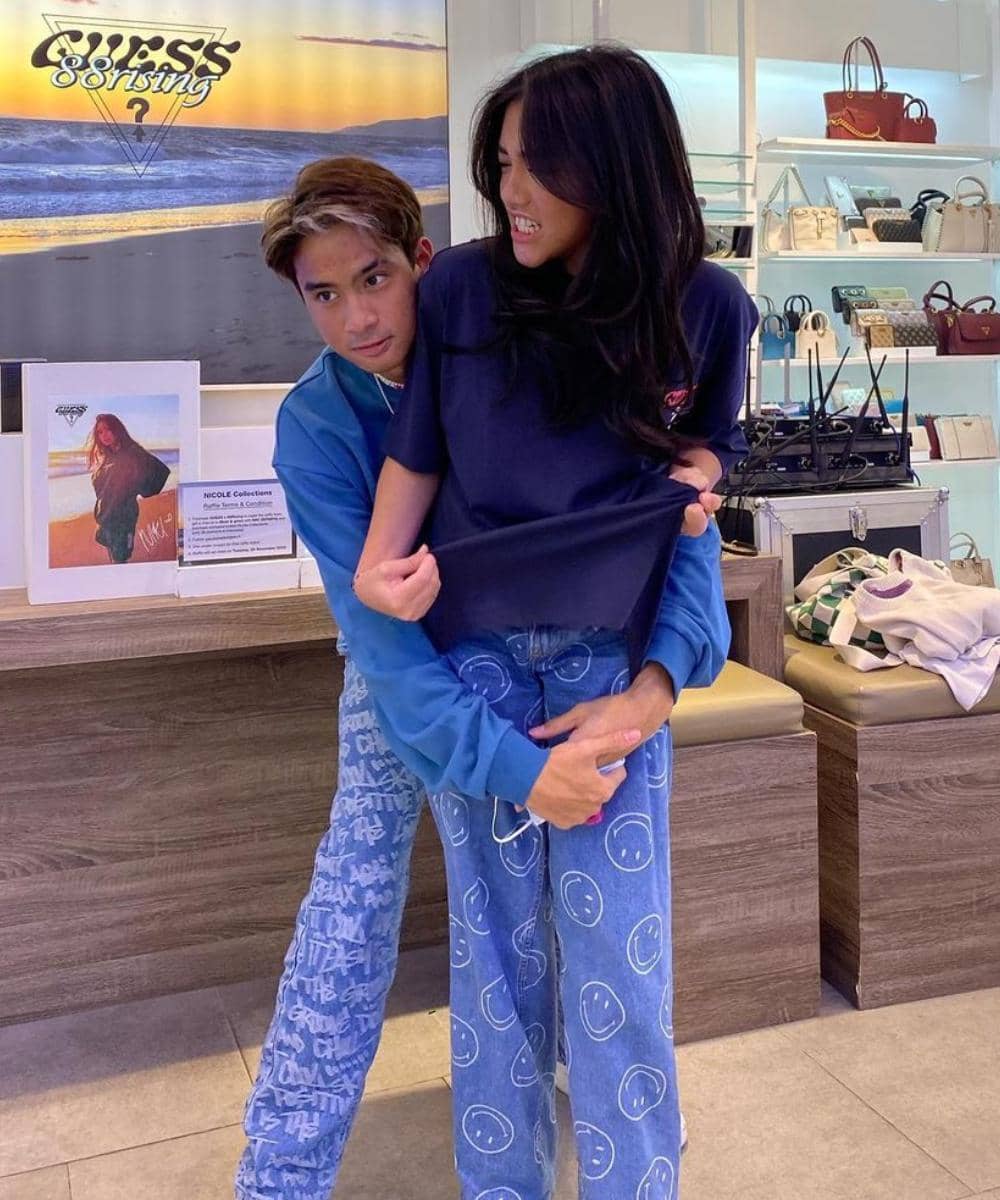 instagram.com/bailafauri