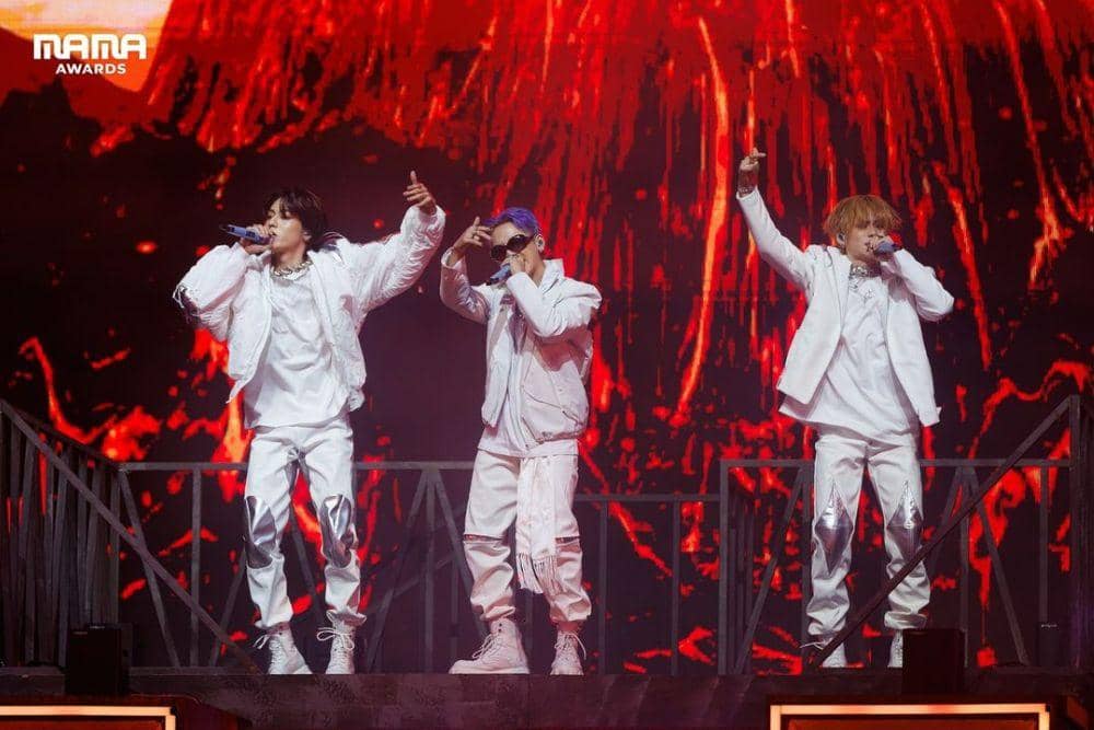 instagram.com/mnet_mama