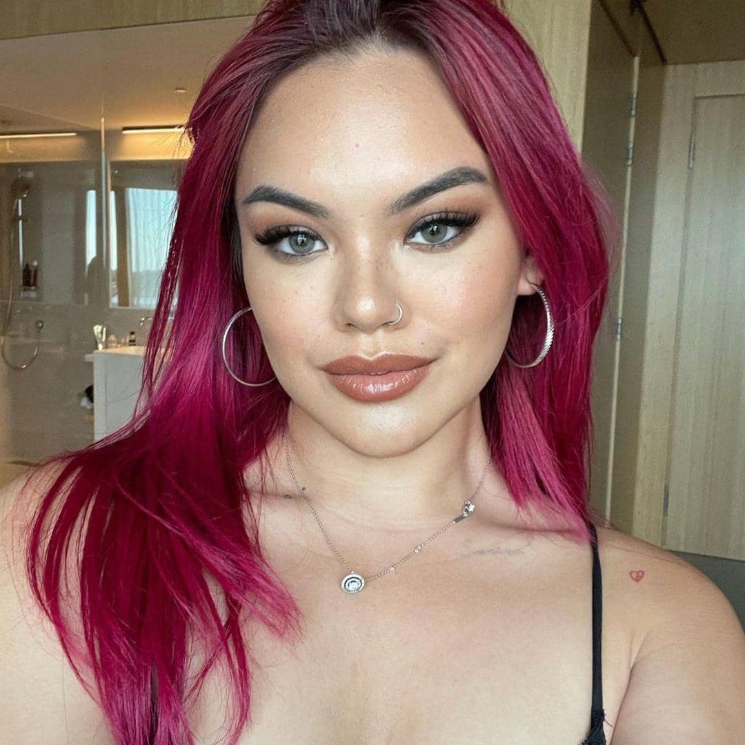 instagram.com/shafaharris