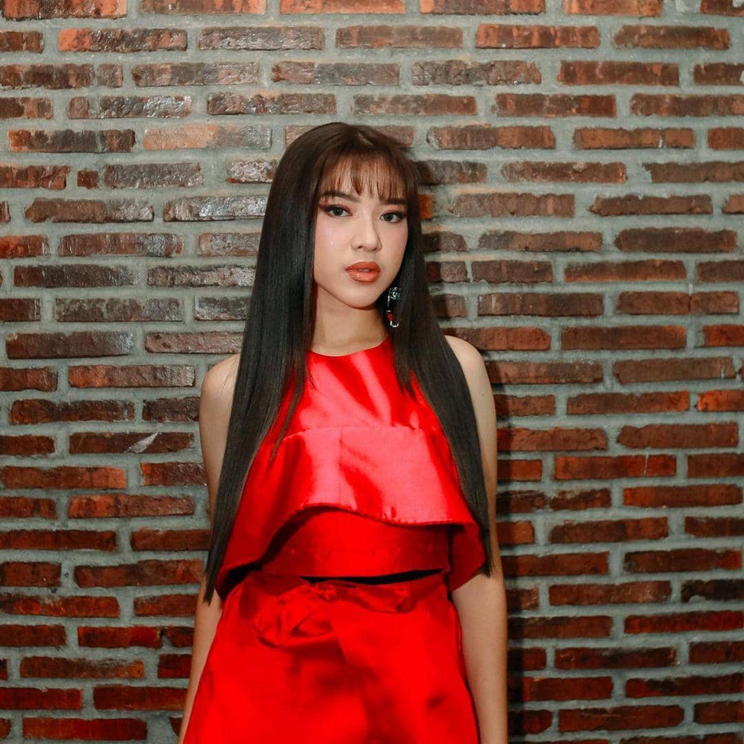 instagram.com/tiaraandini