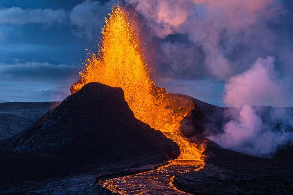 Jalur Ring of Fire, Penyebab Indonesia Punya Banyak Gunung Berapi