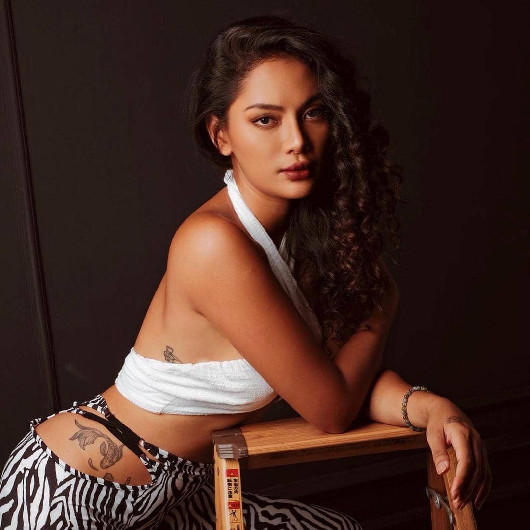 instagram.com/eri.carl