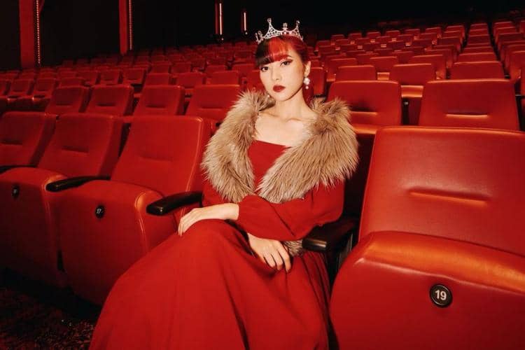 instagram.com/isyanasarasvati