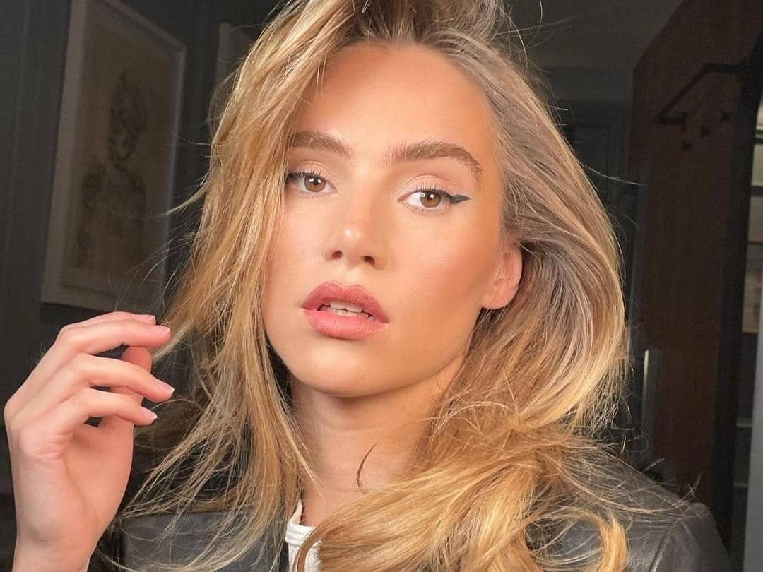 Instagram.com/sukiwaterhouse