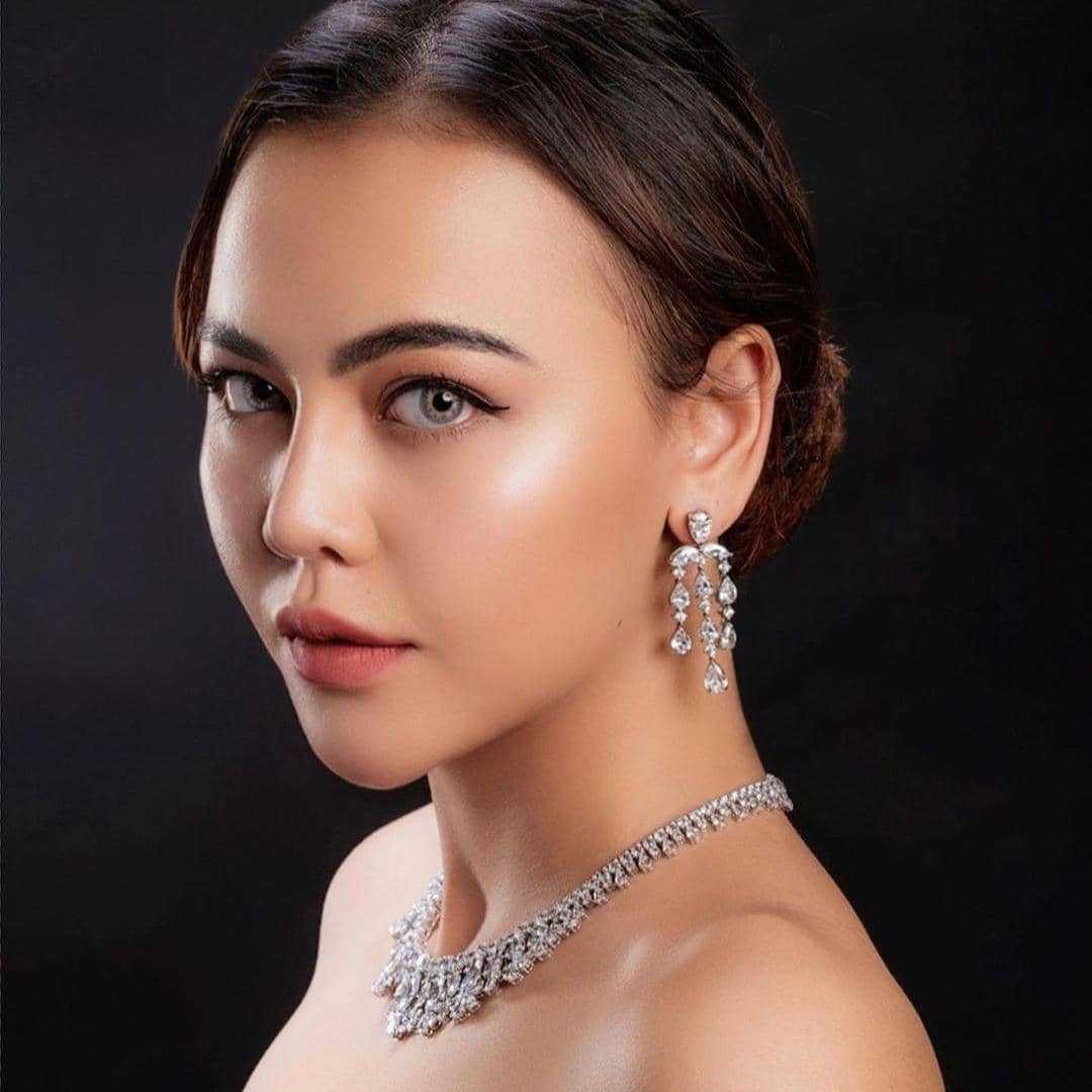 instagram.com/raturn