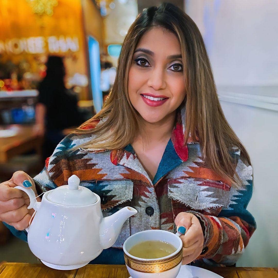 instagram.com/sazarita