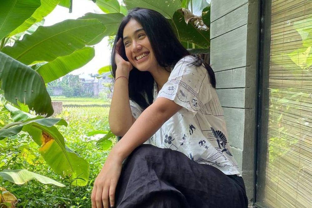 instagram.com/zulfamaharani