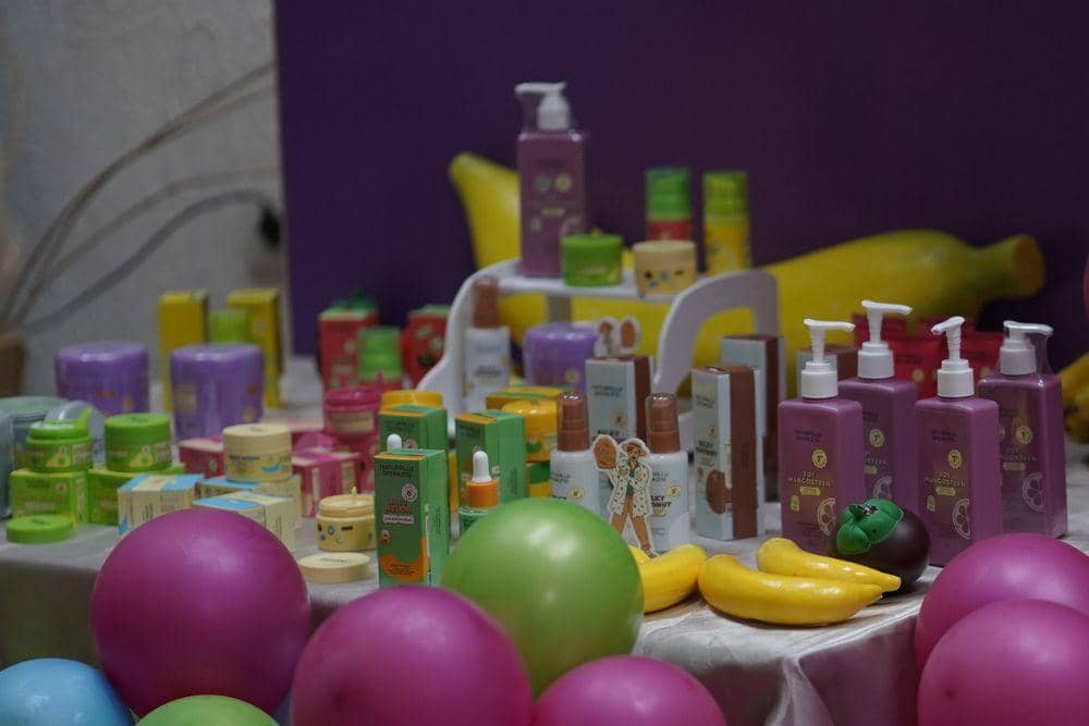 Popbela.com/Naturally Speaking by Erha