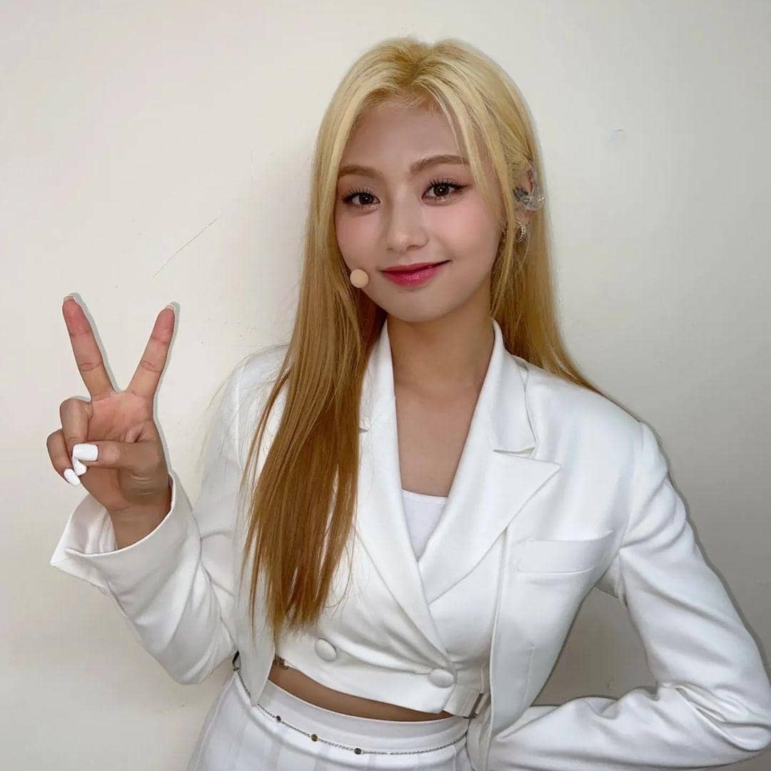 instagram.com/cignature_j9