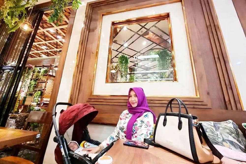 Instagram.com/roro.fitria1989