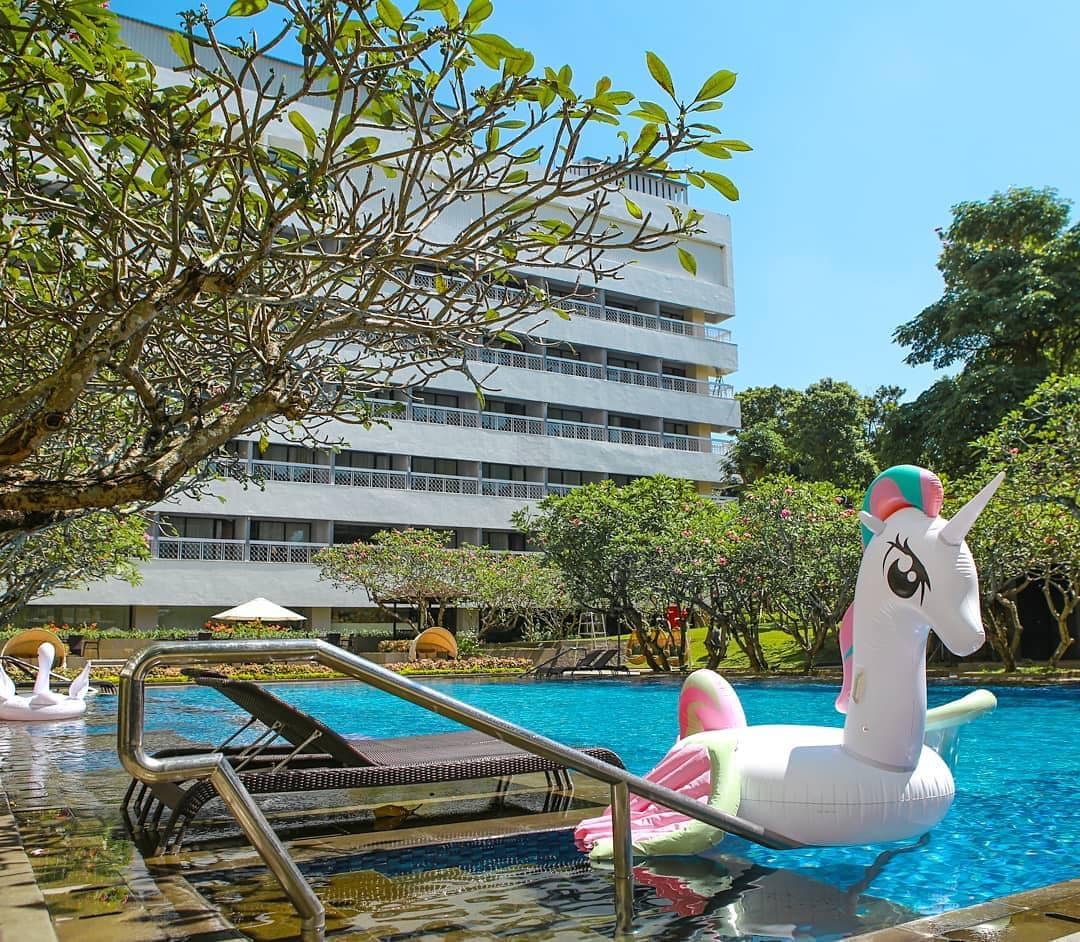 instagram.com/royalambarrukmo