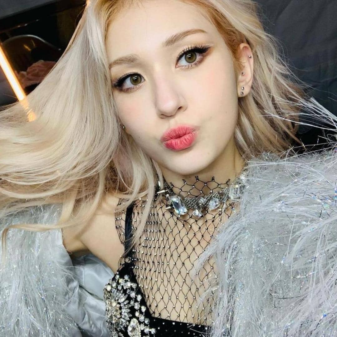 instagram.com/somsomi0309