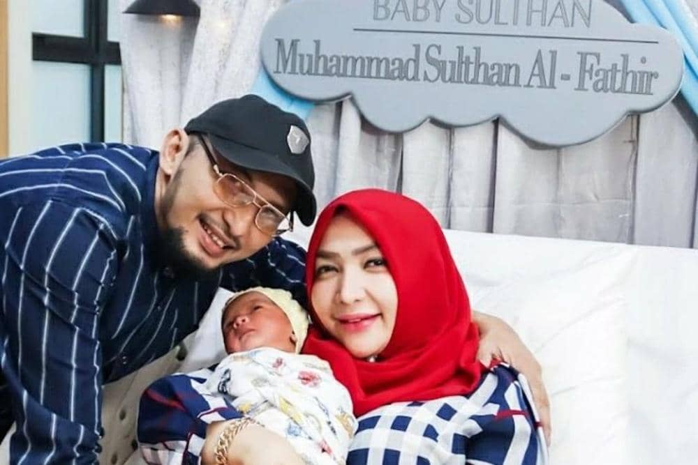 Instagram.com/roro.fitria1989