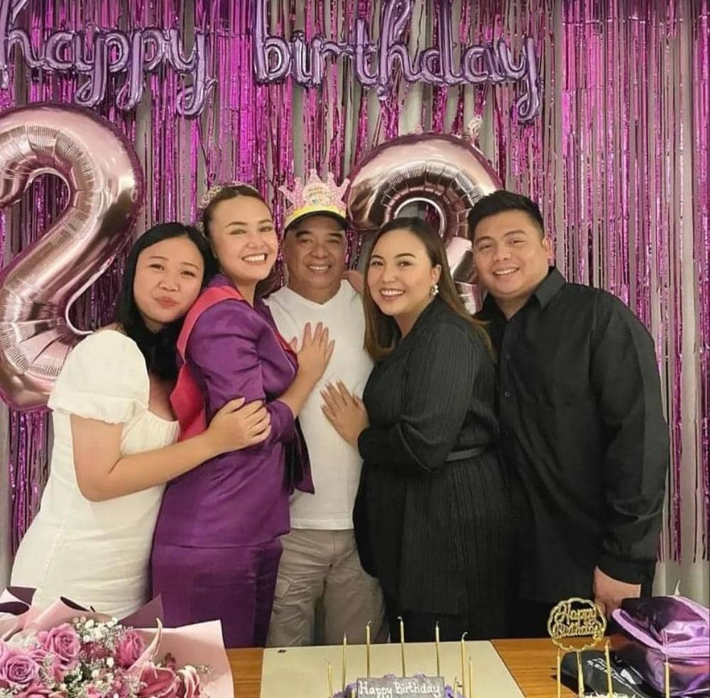 Instagram.com/amandamanopoo12