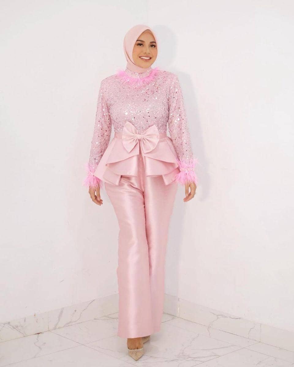 instagram.com/aurelie.hermansyah