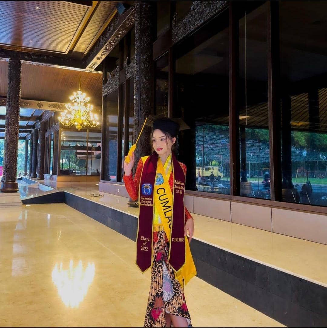 instagram.com/bellagap