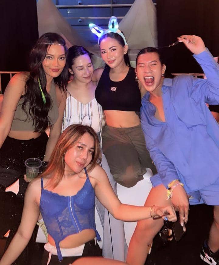 Instagram.com / rachelvennya