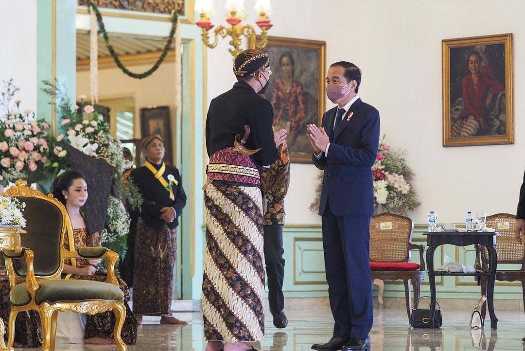 instagram.com/puromangkunegaran