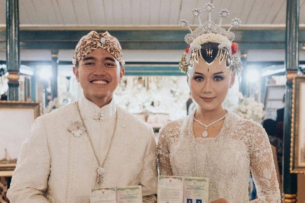 instagram.com/thebridestory