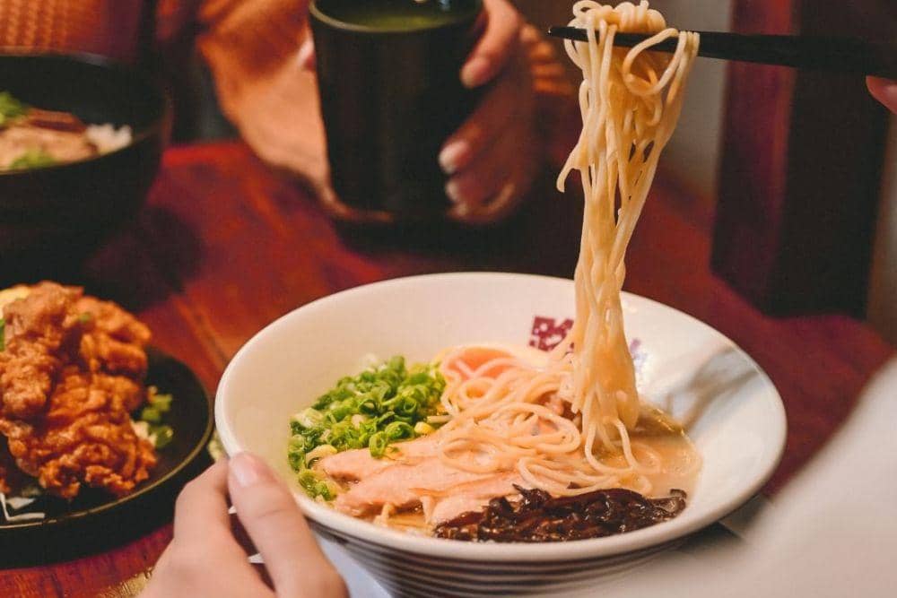 Instagram.com/Rojiramen.id