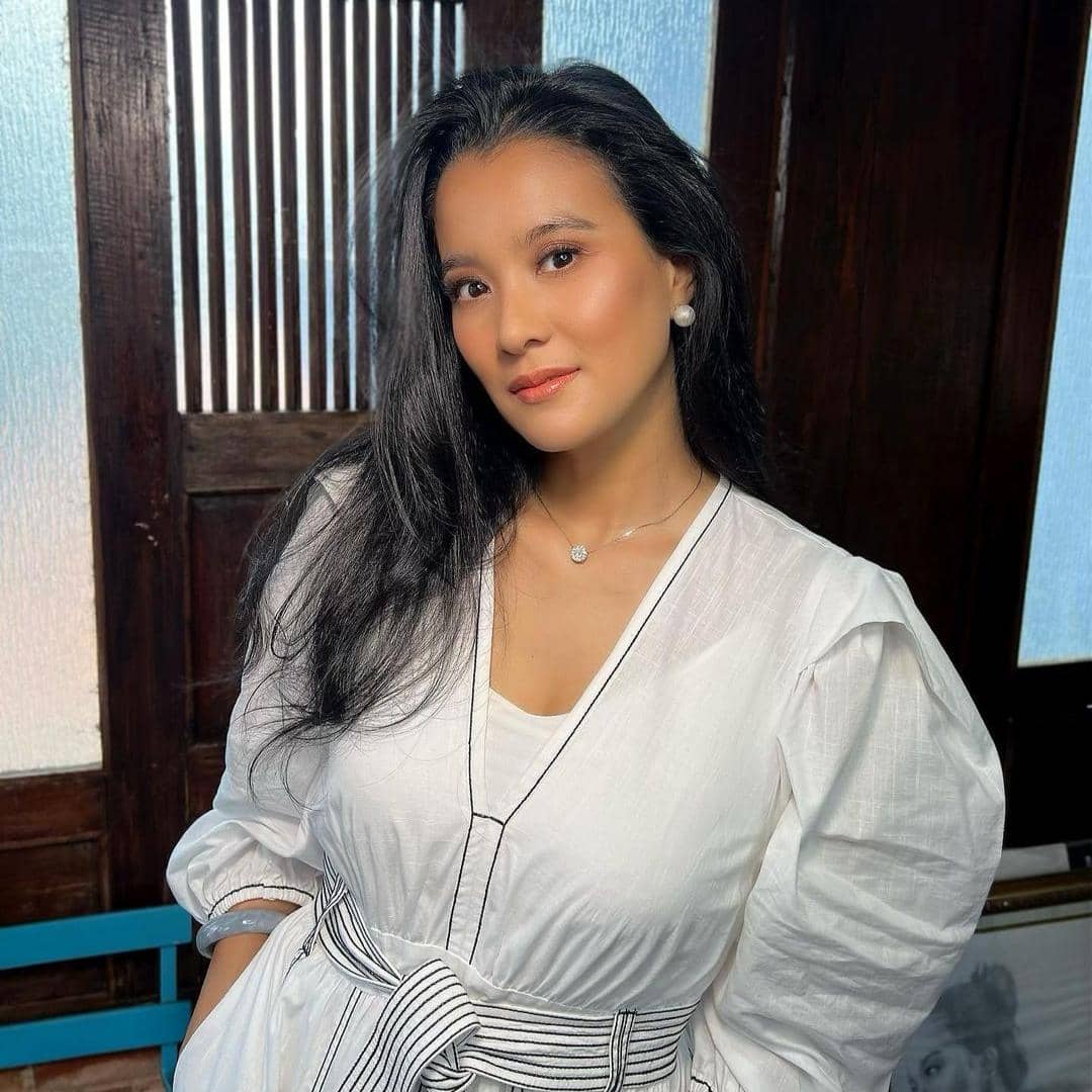 instagram.com/marcella.zalianty