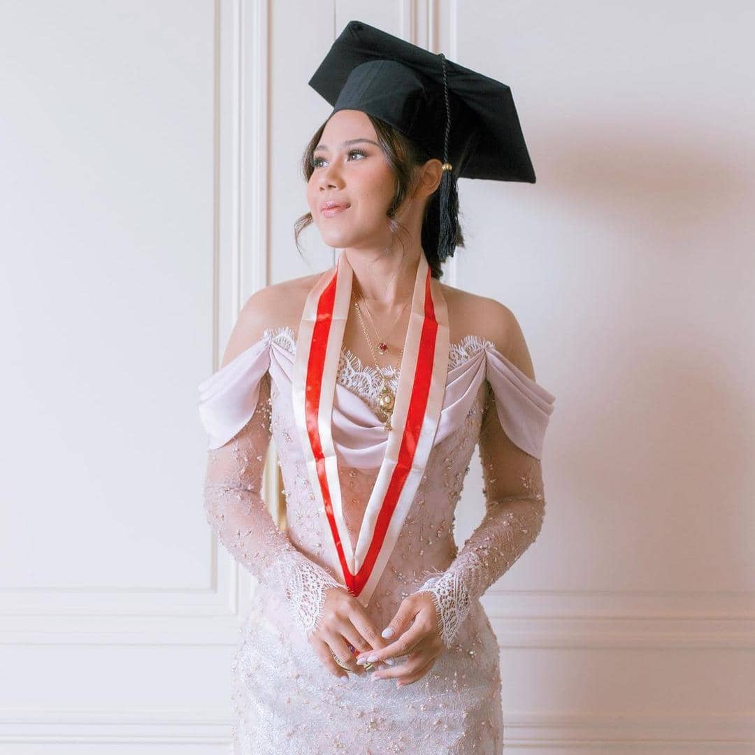 instagram.com/cakecaine