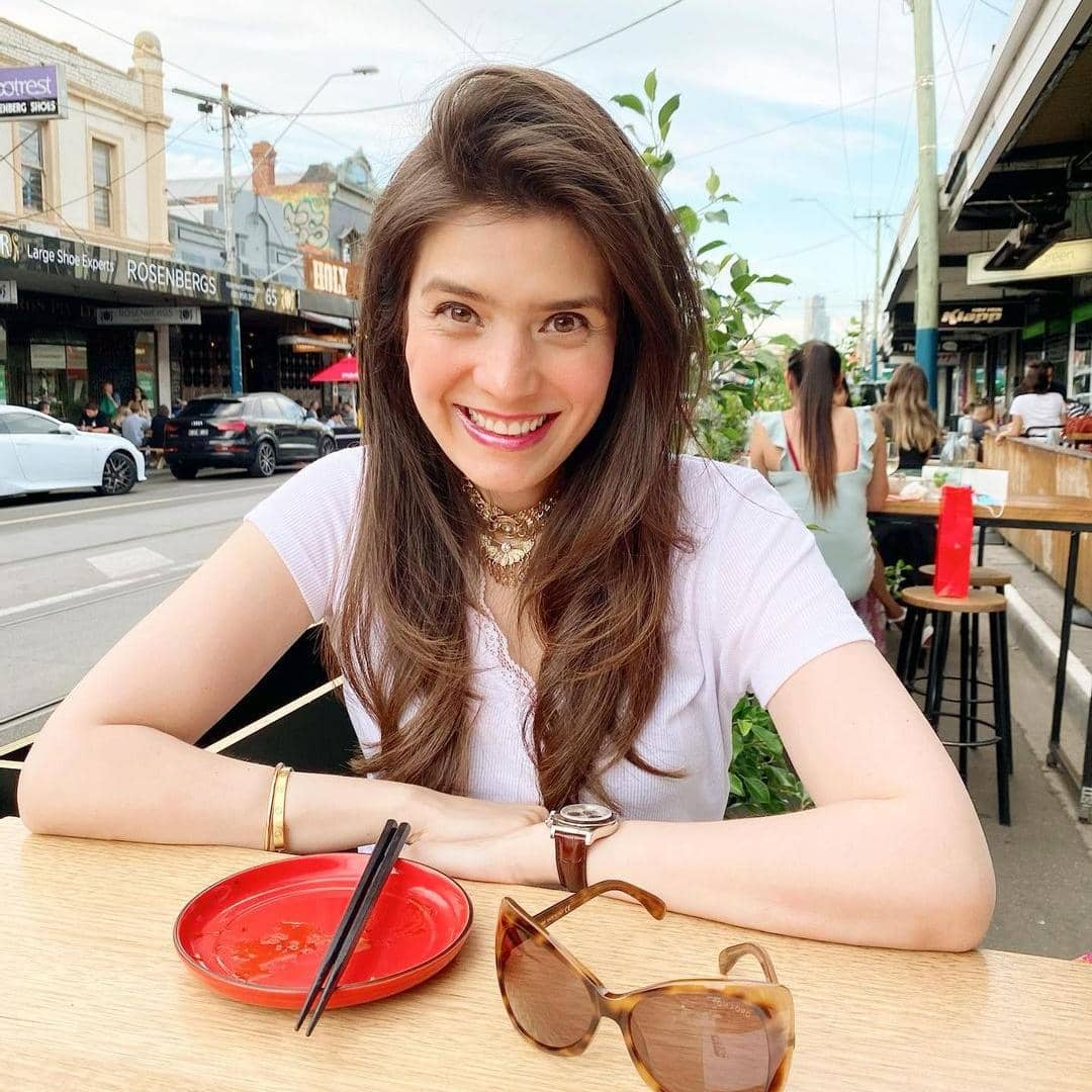 instagram.com/carissa_puteri