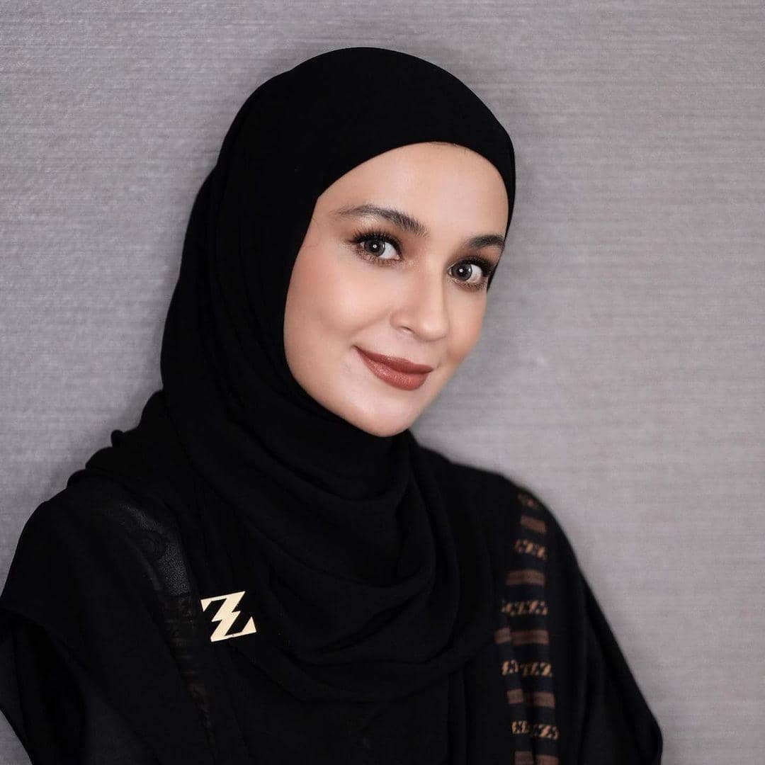 instagram.com/shireensungkar