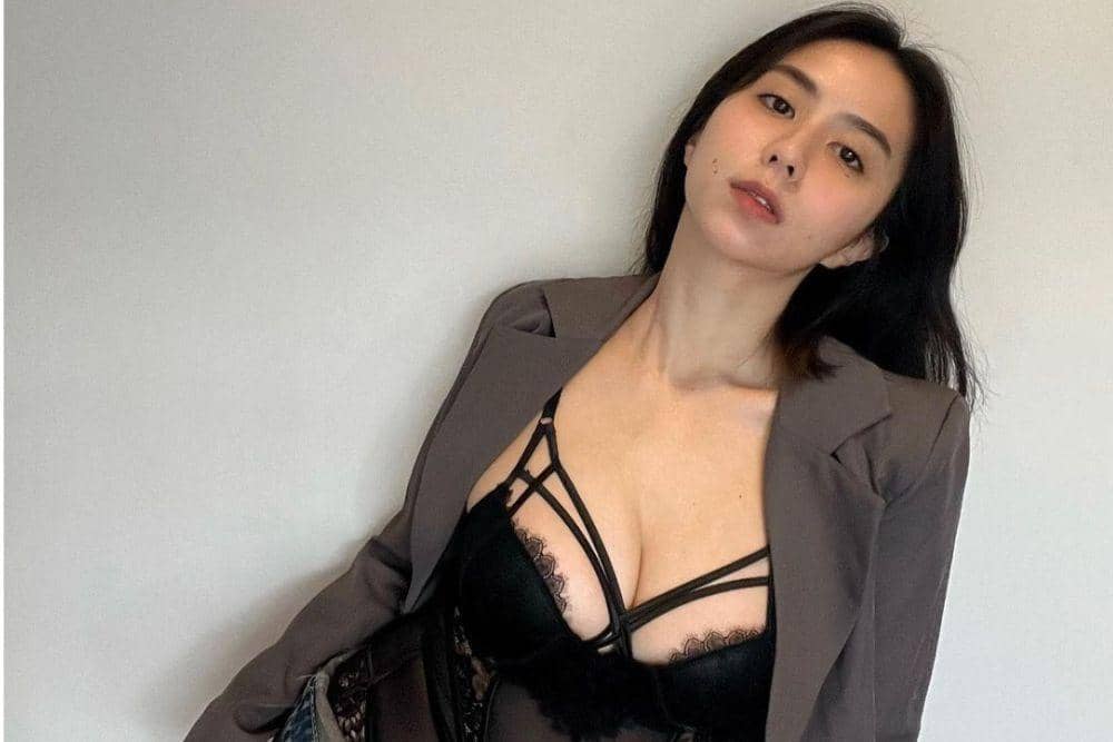 instagram.com/clairineclay