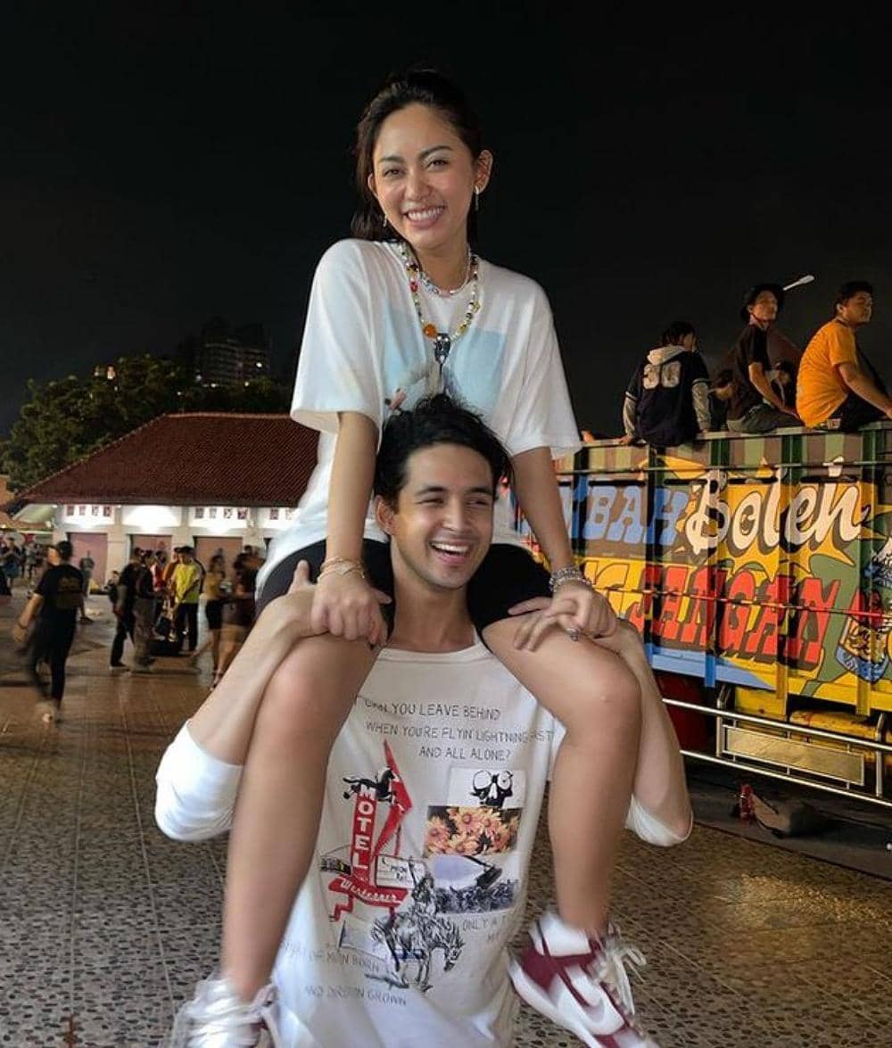 Instagram.com/rachelvennya