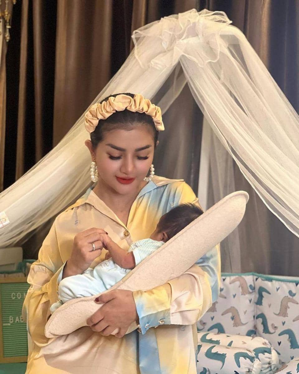 instagram.com/ginaaayoubi