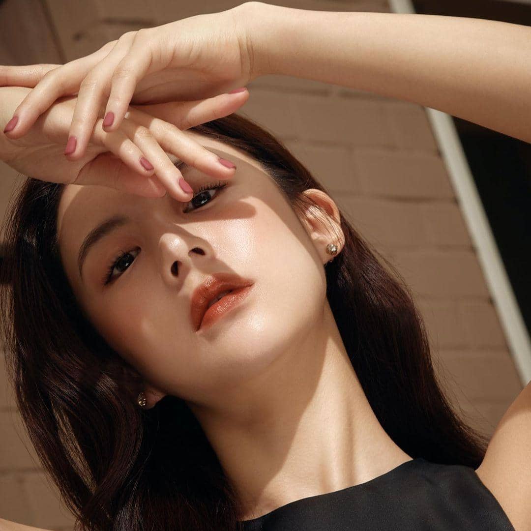 instagram.com/goyounjung