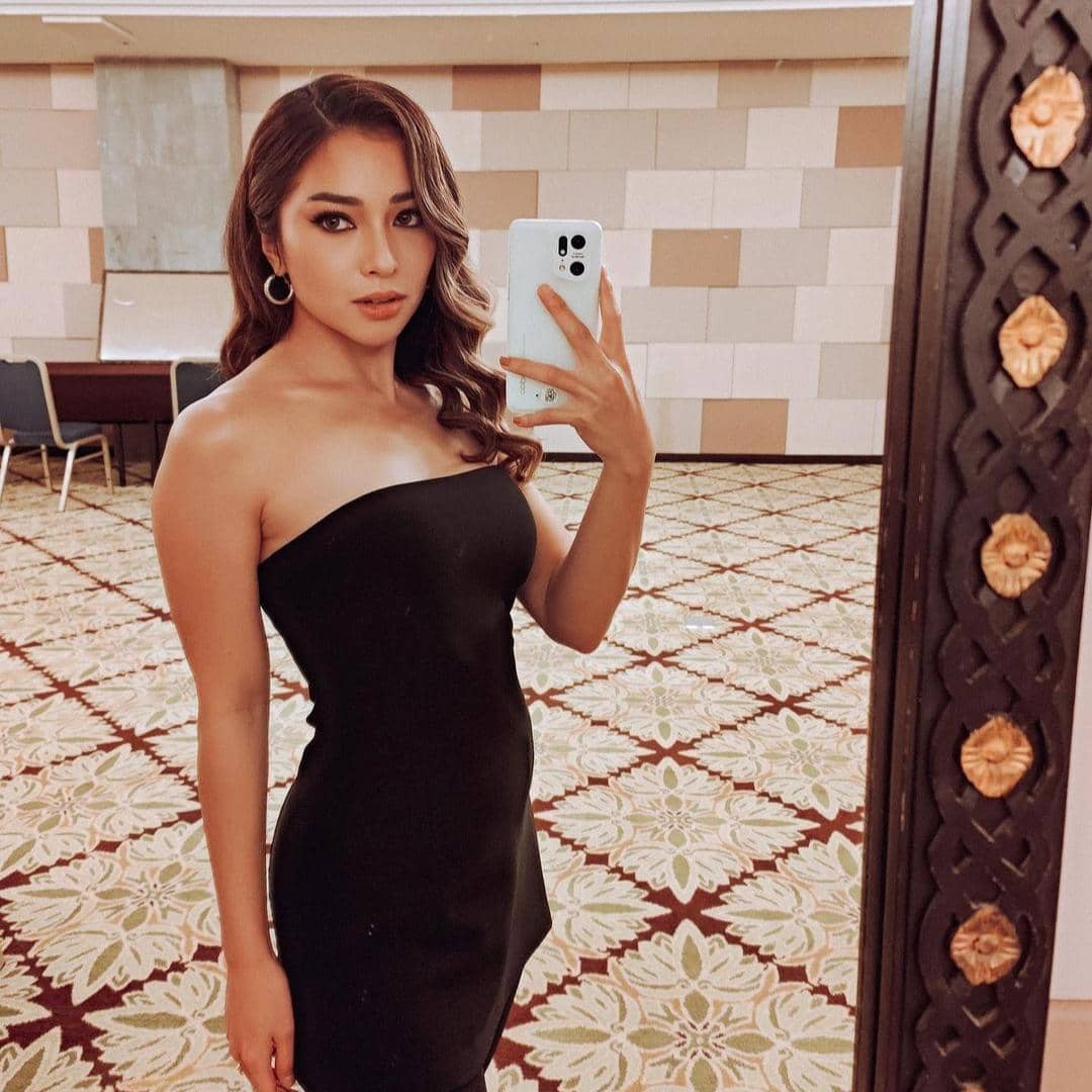 instagram.com/nikitawillyofficial94