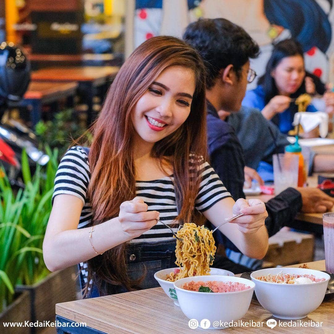 instagram.com/kedaikeibar