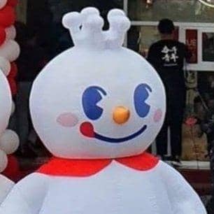 twitter.com/hourlysumpit