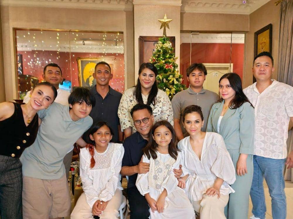 instagram.com/yunishara36