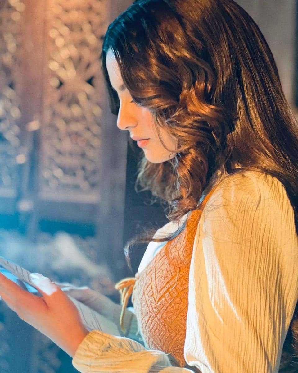 instagram.com/_tunisha.sharma_