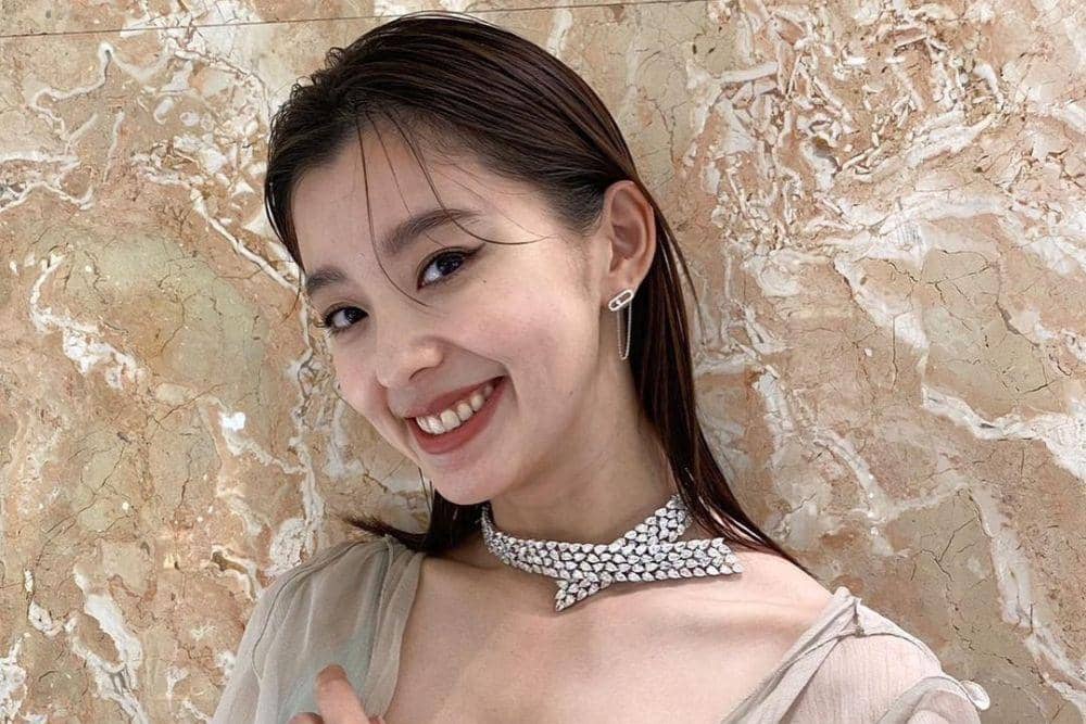 instagram.com/asahina_aya