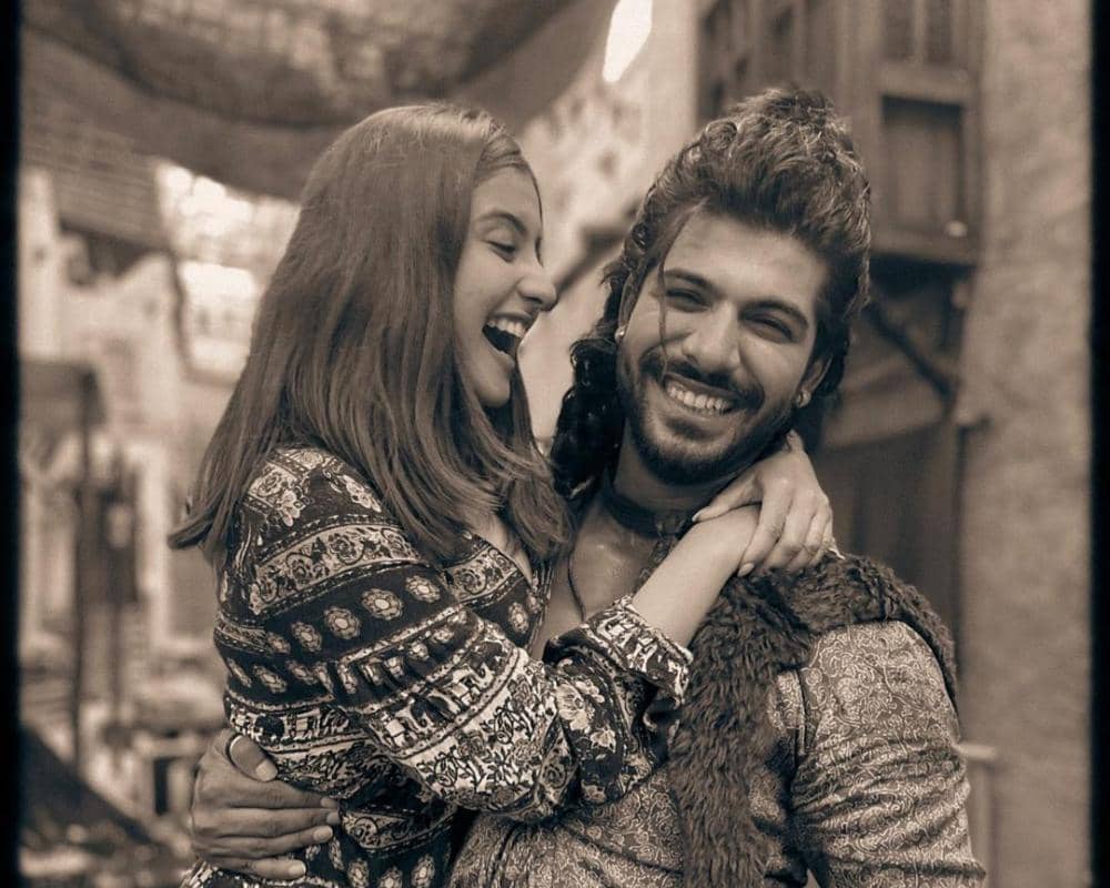 instagram.com/_tunisha.sharma_