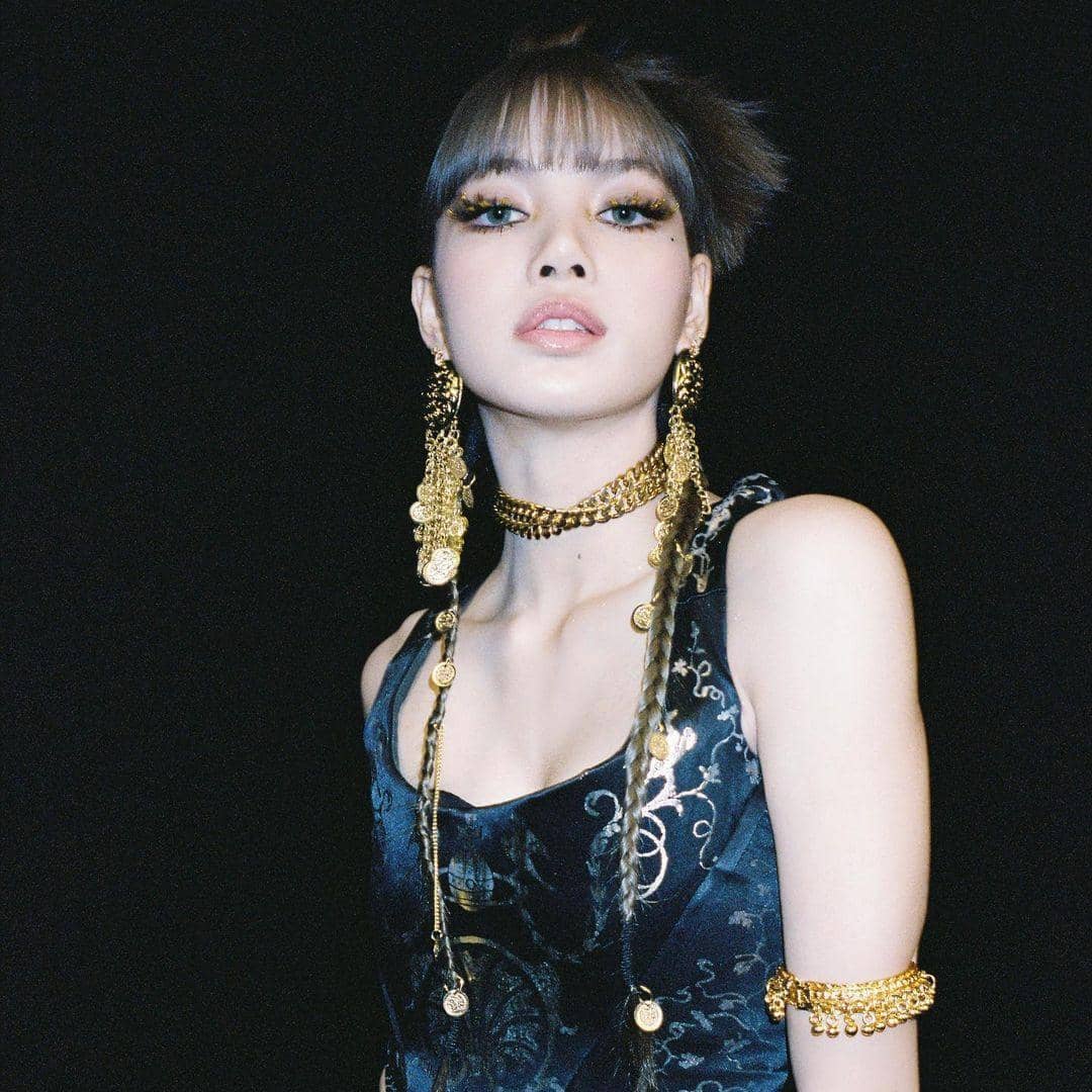 instagram.com/lalalalisa_m