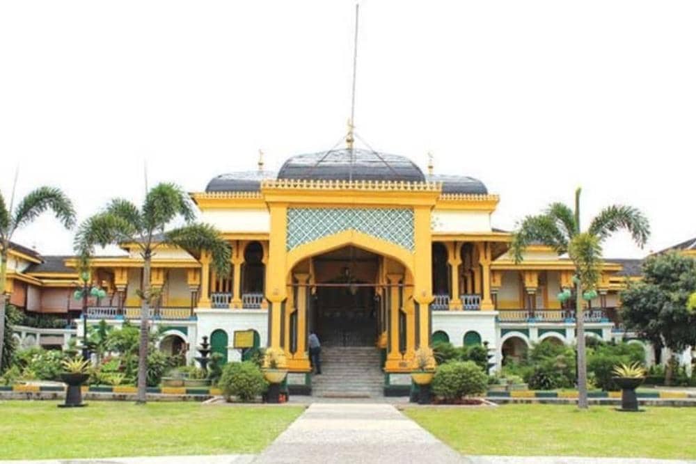 instagram.com/istana_maimoon