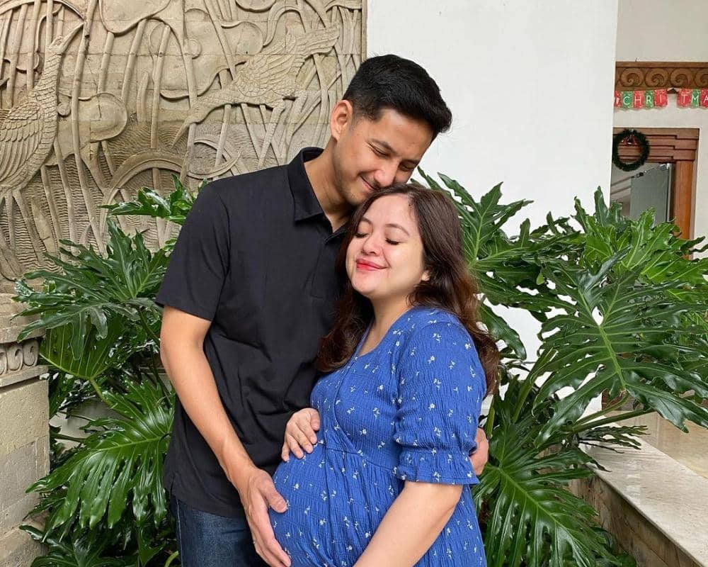 instagram.com/tasyakamila