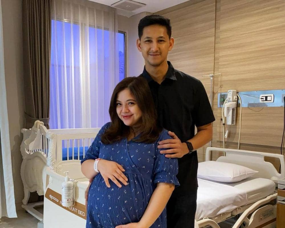 instagram.com/tasyakamila