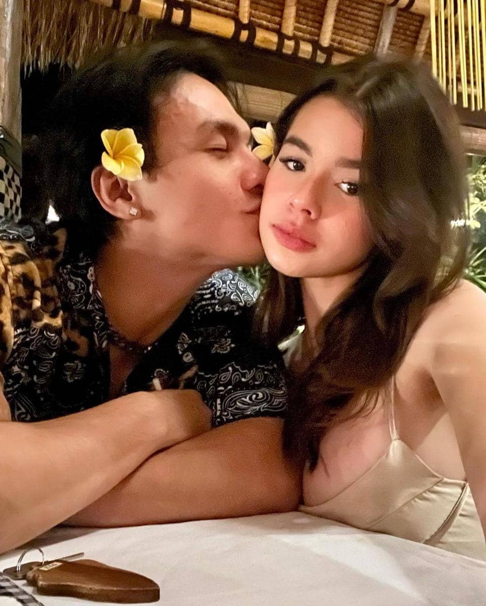 instagram.com/mariatheodoree