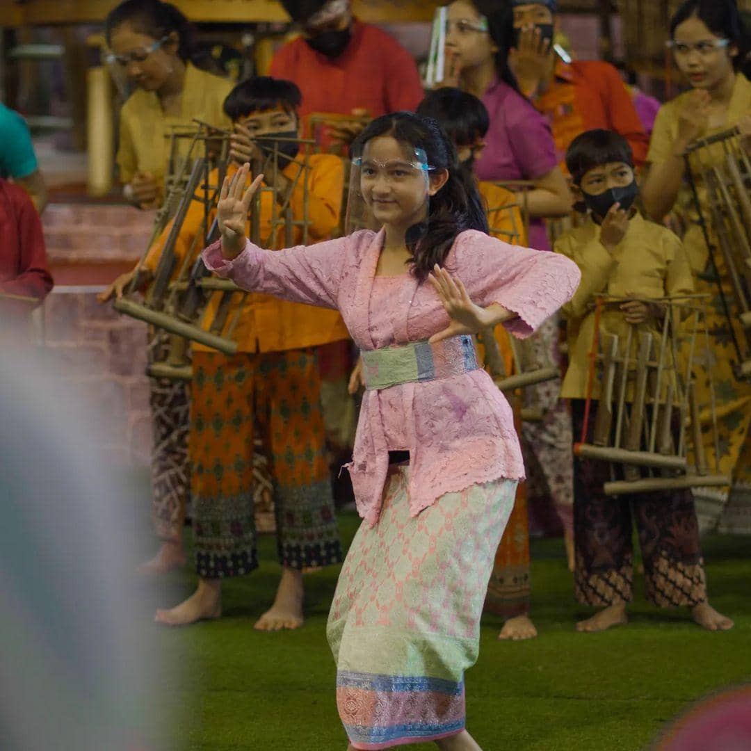 instagram.com/angklungudjo