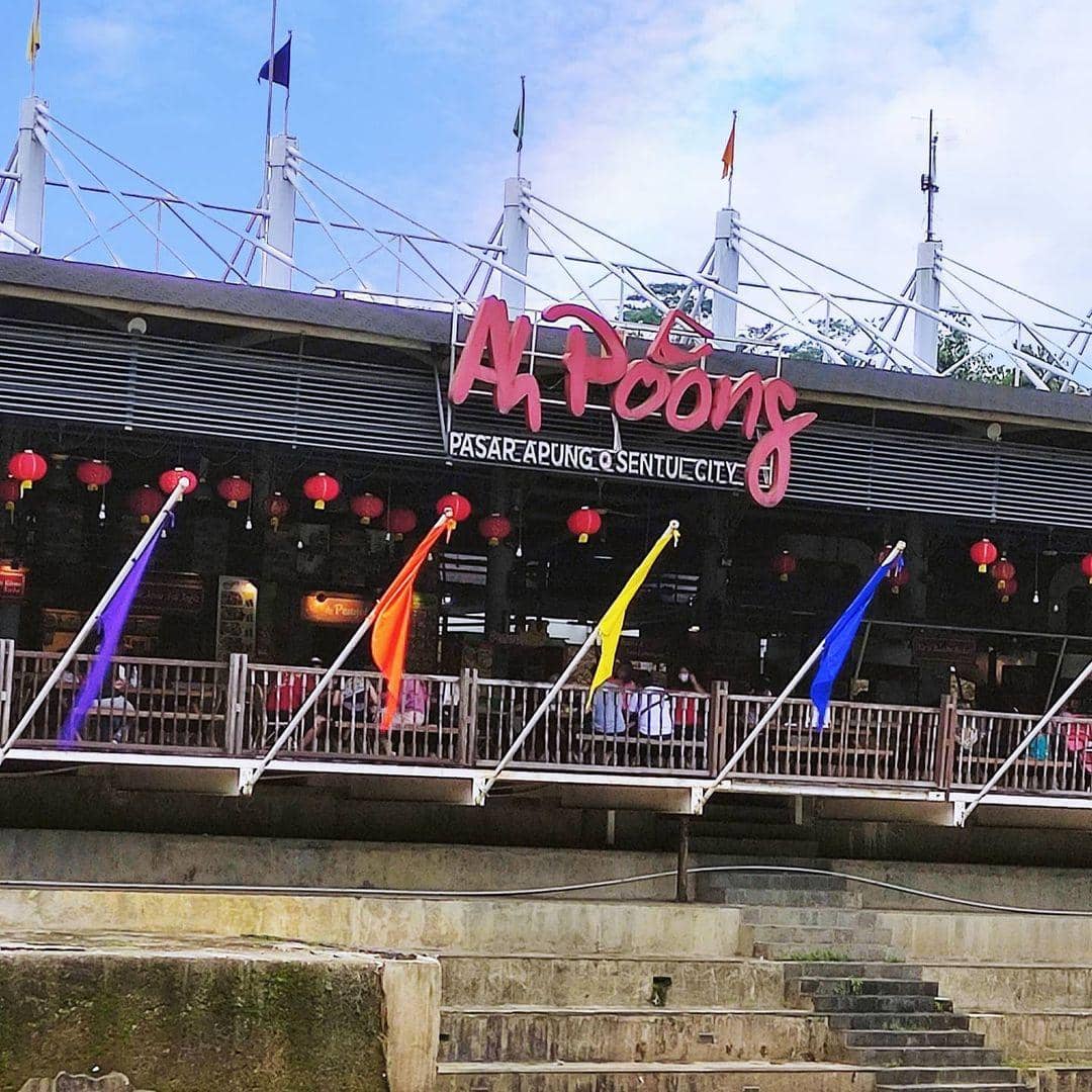 instagram.com/ahpoongfoodmarket