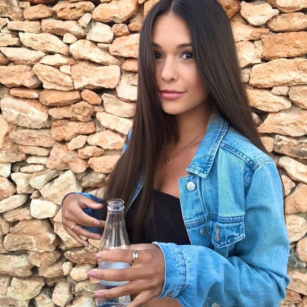 instagram.com/ria.travelwithmeri