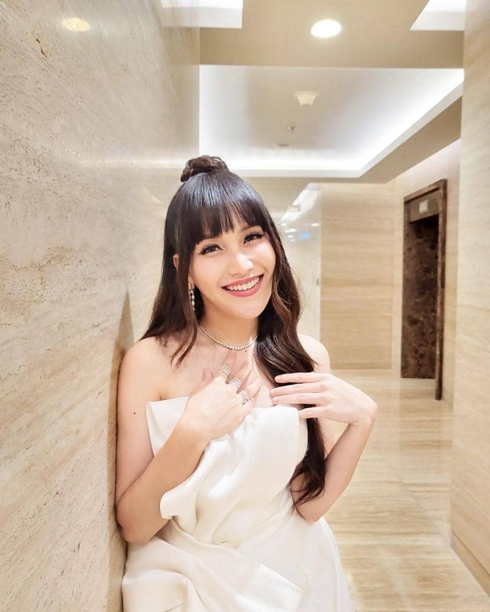 instagram.com/ayutingting92